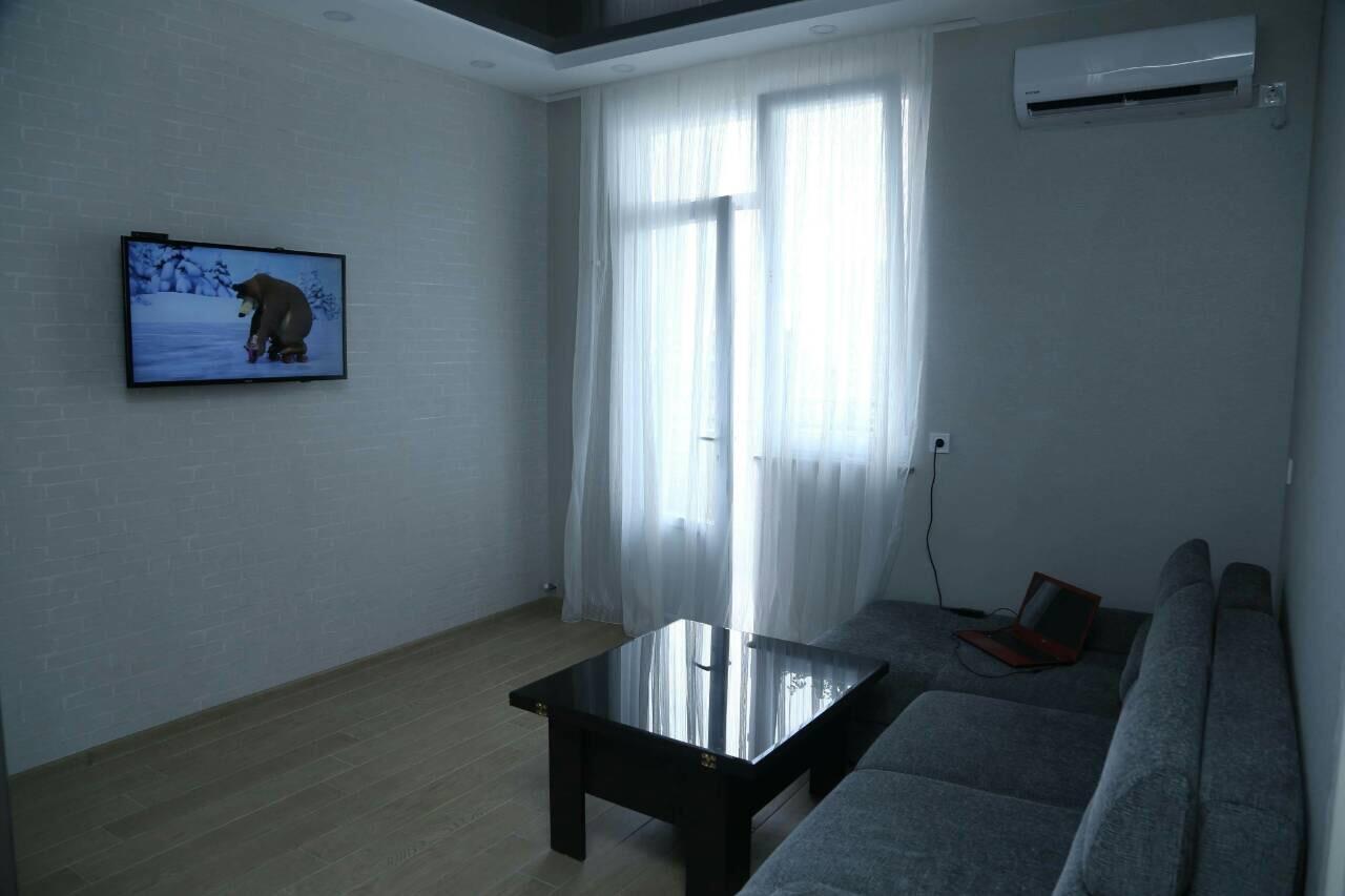 Apartment Black Sea 7 Батуми Екстериор снимка