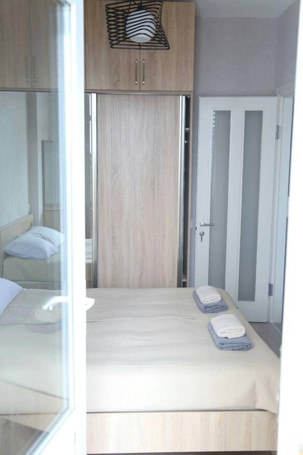 Apartment Black Sea 7 Батуми Екстериор снимка