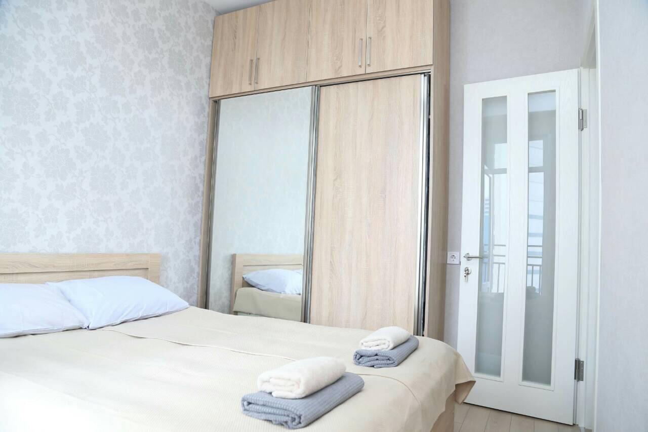 Apartment Black Sea 7 Батуми Екстериор снимка