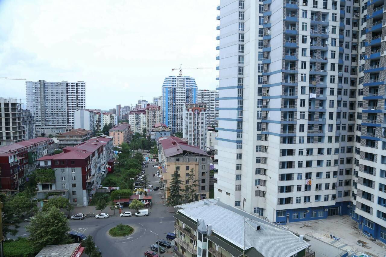 Apartment Black Sea 7 Батуми Екстериор снимка