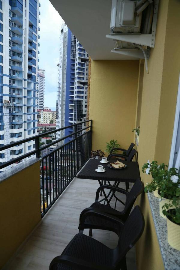 Apartment Black Sea 7 Батуми Екстериор снимка