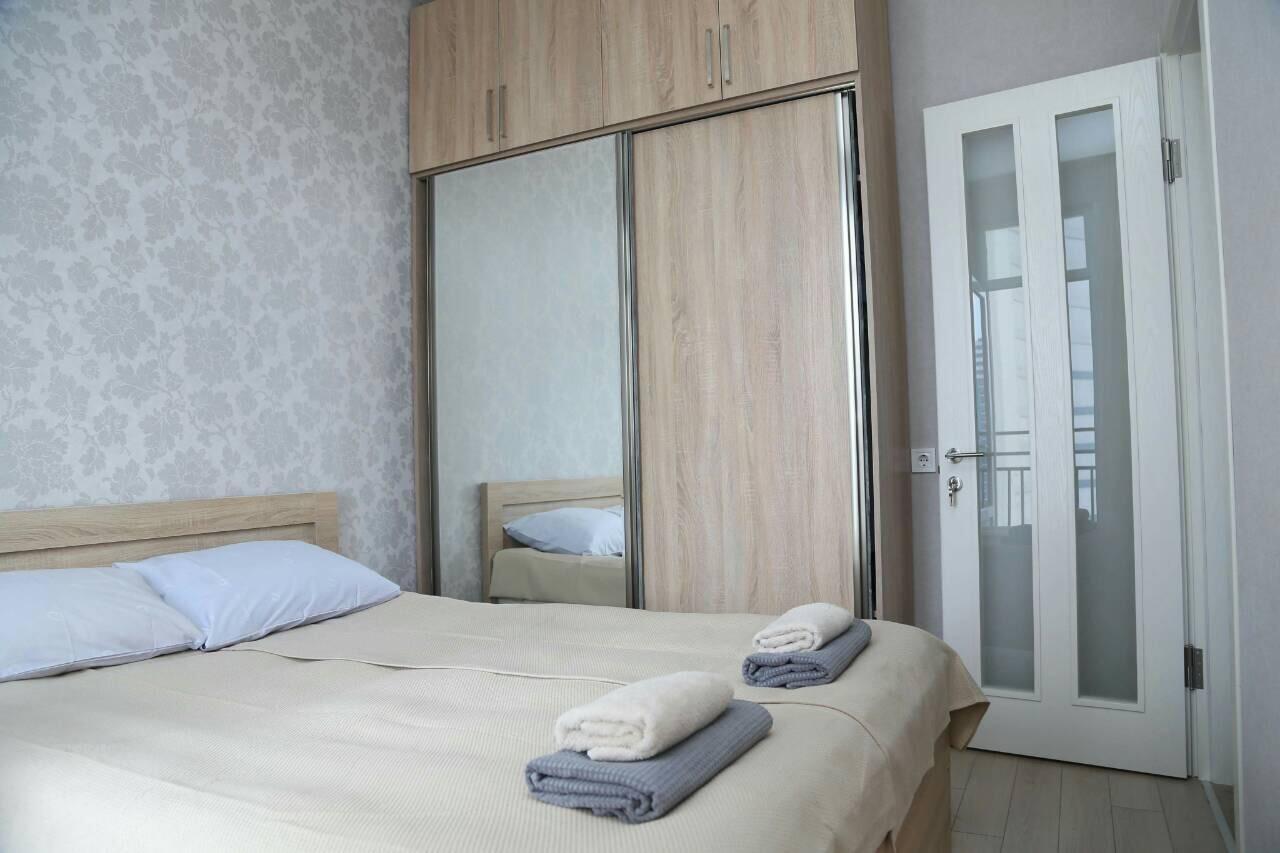 Apartment Black Sea 7 Батуми Екстериор снимка